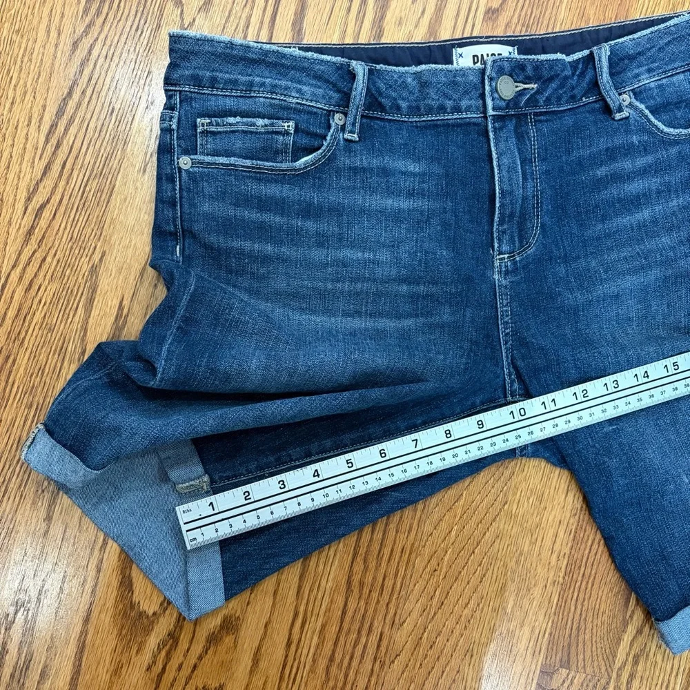 PAIGE Jax Blue Jean Knee Shorts (32) - Picture 7 of 10
